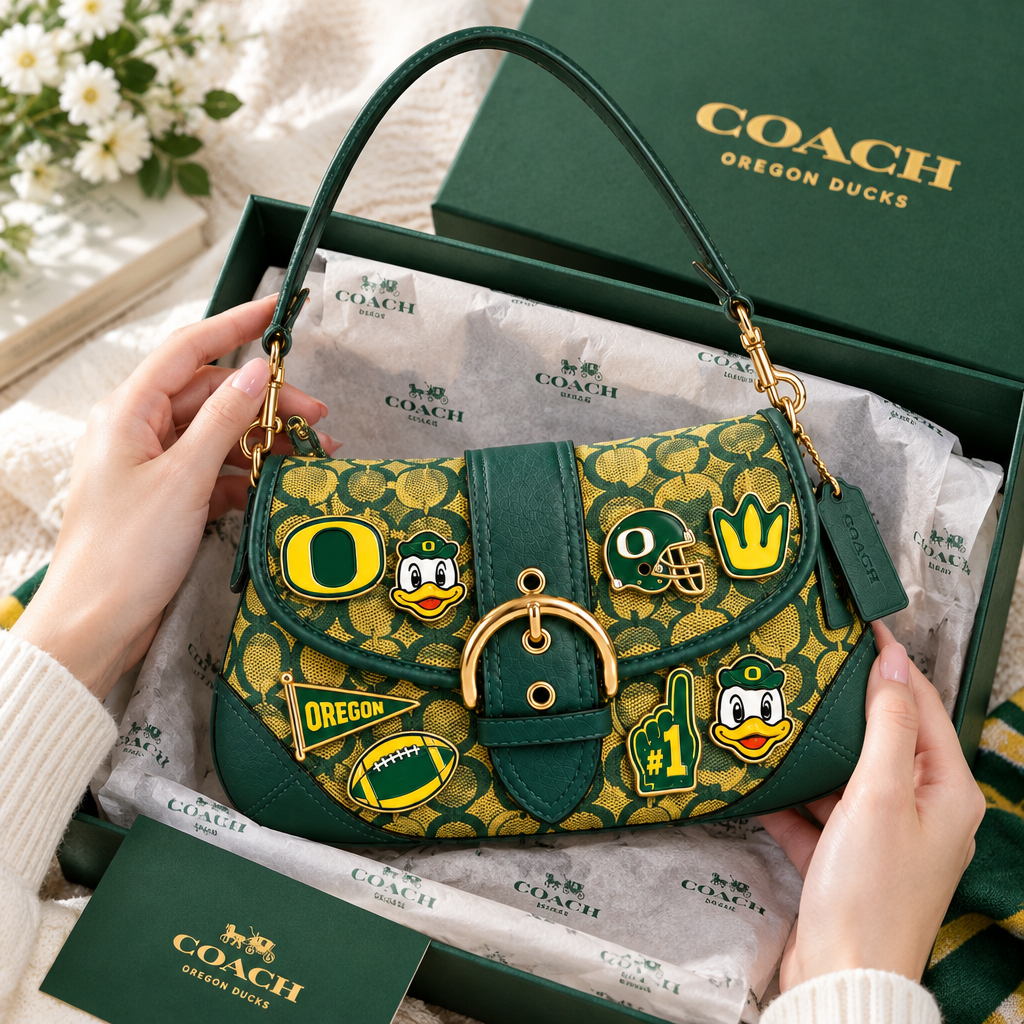 Oregon Ducks Soho Bag With Charm